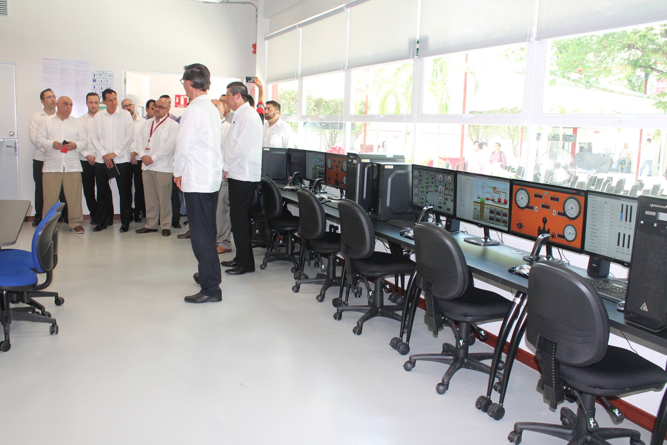 Inaugura UVM Villahermosa, Simulador de Perforación de Petróleo,  herramienta de alta tecnología para la formación de Técnicos Superiores  Universitarios – Sala de Prensa UVM